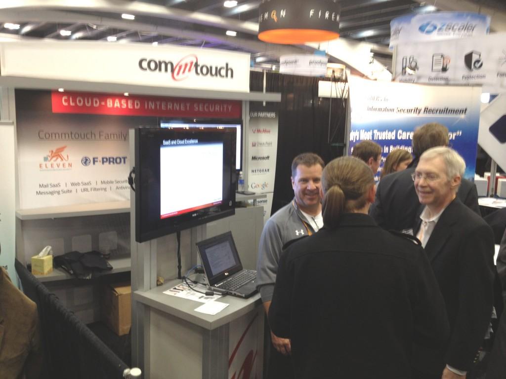 Der Commtouch Family-Stand.